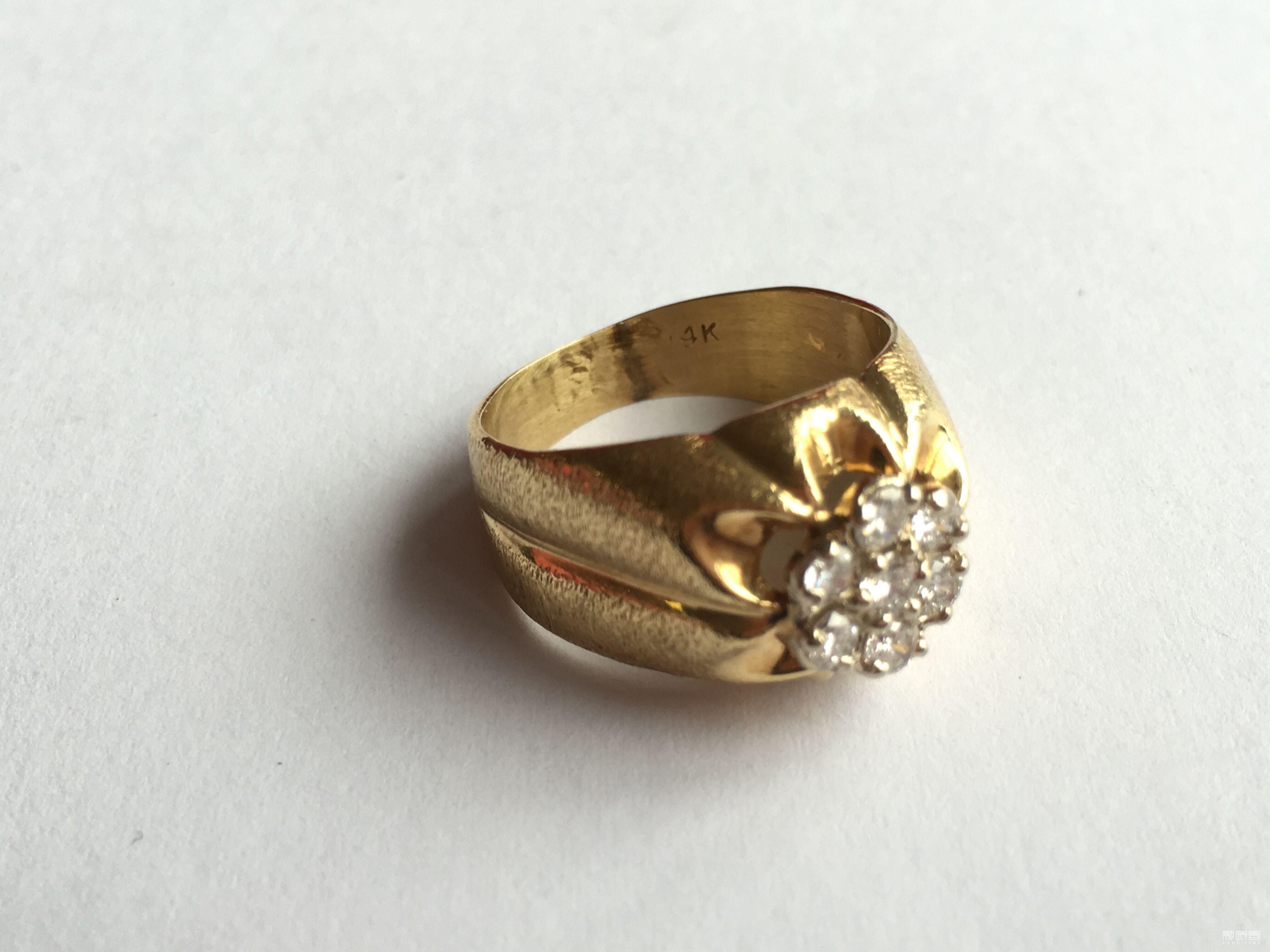 004 14K黃金鑲鑽石戒指