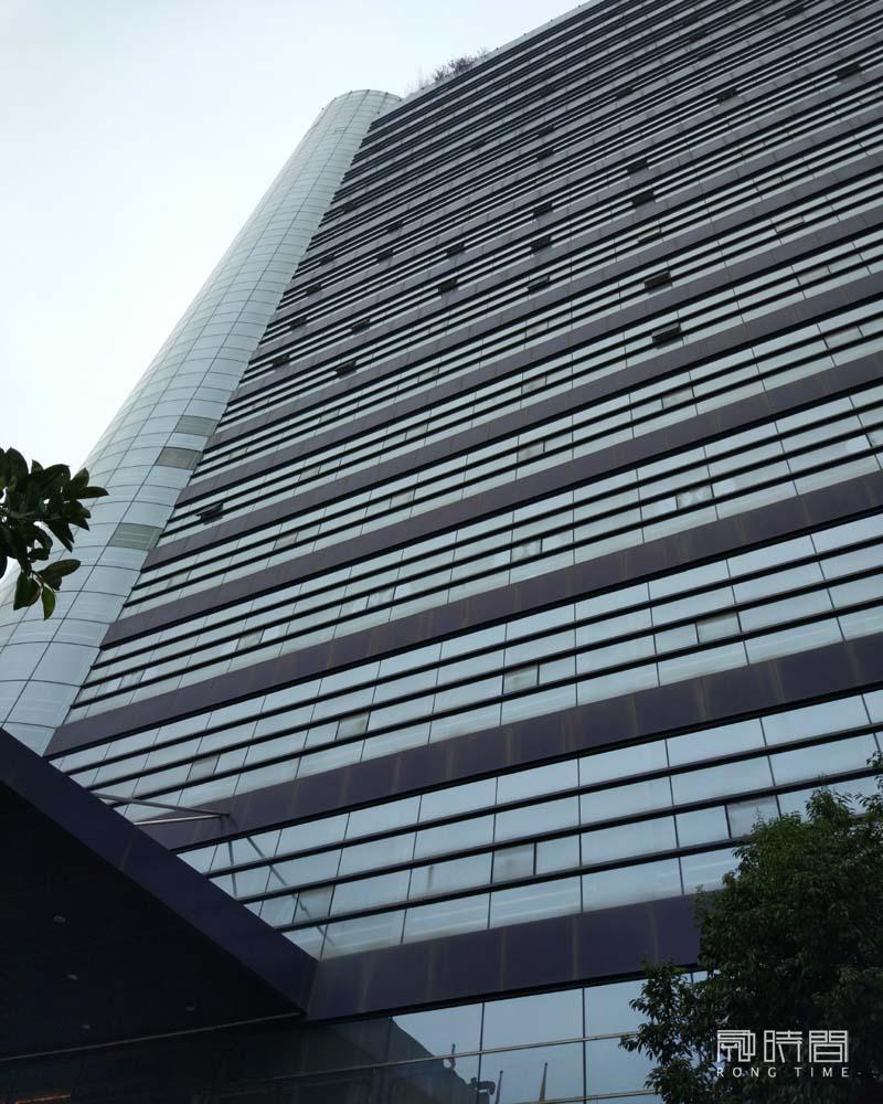 重庆市渝北区镜泊中路8号（天来公寓）18层11套住宅司法拍卖公告